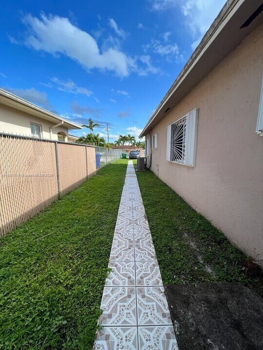3513 SW 4th St in Miami, FL - Building Photo