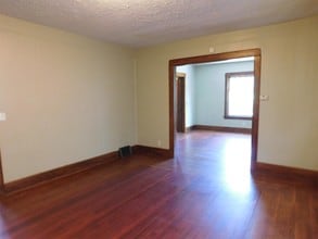 540 S 9th St in Salina, KS - Building Photo - Building Photo