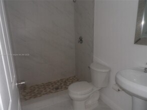 1225 N J St in Lake Worth Beach, FL - Building Photo - Building Photo