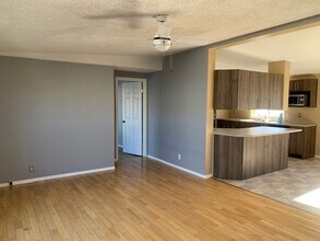 12209-1297A 97A St in Grande Prairie, AB - Building Photo - Building Photo