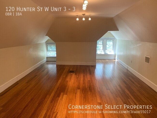 120 Hunter St W in Hamilton, ON - Building Photo - Building Photo