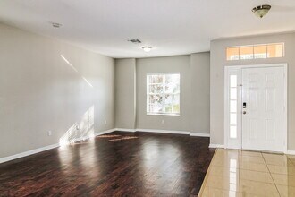 4123 Beaumont Loop in Spring Hill, FL - Foto de edificio - Building Photo