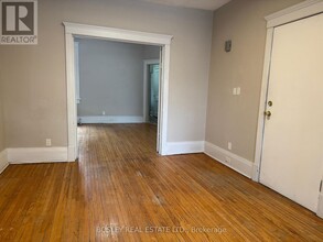 89 Woodbine Ave in Toronto, ON - Building Photo - Building Photo