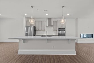 509 Kildaire Farm Rd in Cary, NC - Building Photo - Building Photo