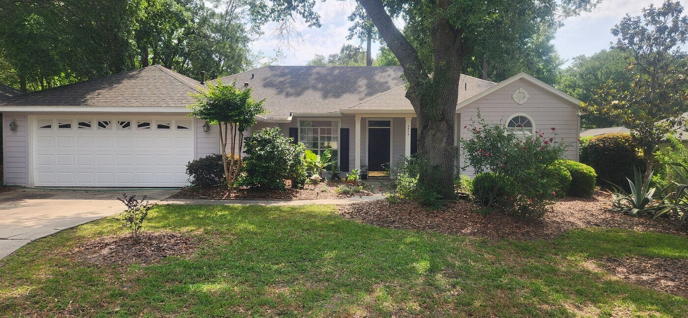 6839 SW 82 Terrace in Gainesville, FL - Building Photo
