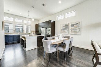 1706 Alamo St in Houston, TX - Foto de edificio - Building Photo