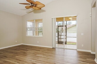 1792 Old Summerwood Blvd, Unit 305 Sunset in Sarasota, FL - Building Photo - Building Photo