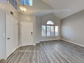 8150 Great House Way in Antelope, CA - Foto de edificio - Building Photo