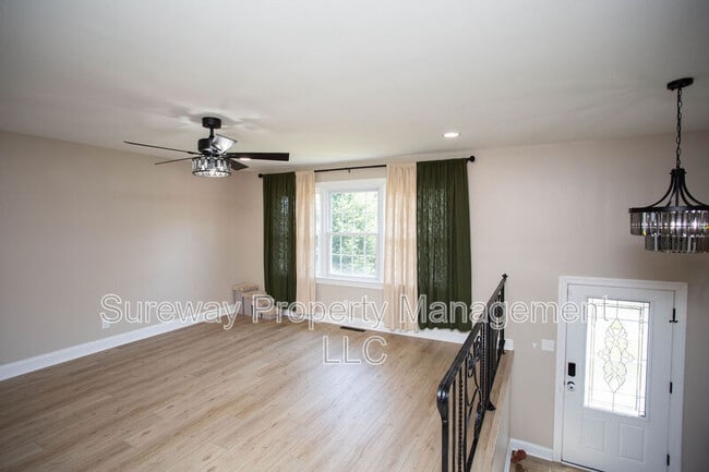 319 Davistown Rd in Gloucester Township, NJ - Building Photo - Building Photo