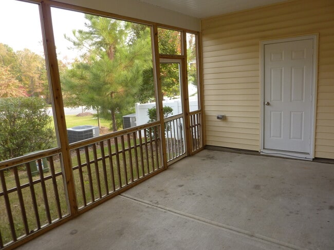 2404 Swans Rest Way in Raleigh, NC - Building Photo - Building Photo