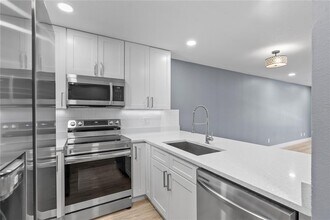 39132 Co Rd 54 in Zephyrhills, FL - Building Photo - Building Photo