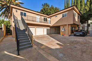 2061 N Vermont Ave, Unit 2057 half in Los Angeles, CA - Building Photo