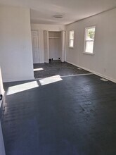 4007 St Francis Ln in Louisville, KY - Building Photo - Building Photo