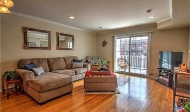 180 Melba St, Unit #202 in Milford, CT - Building Photo - Building Photo