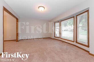 5817 N Indiana Ave in Kansas City, MO - Building Photo - Building Photo