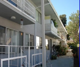 16520 S Sunset Blvd in Pacific Palisades, CA - Building Photo - Building Photo