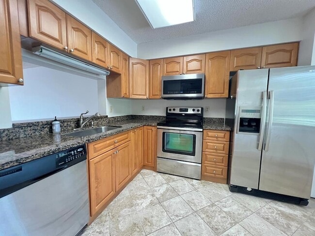 7320 Amberly Ln, Unit 207 in Delray Beach, FL - Building Photo - Building Photo