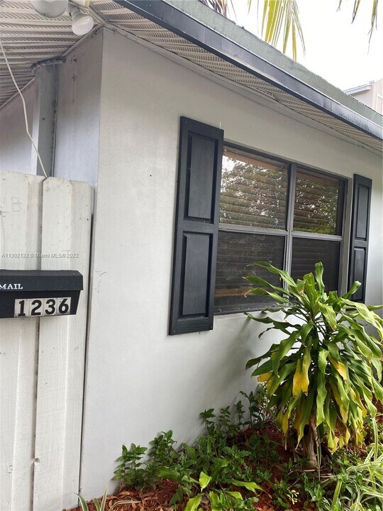 1236 NE 12th Ave-Unit -B in Fort Lauderdale, FL - Building Photo