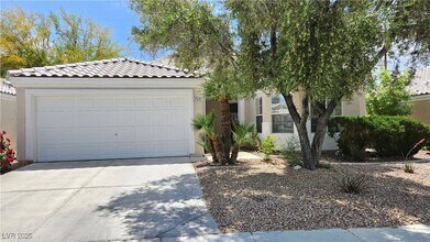 2535 New Salem Ave in Henderson, NV - Building Photo - Building Photo