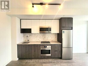 5 Defries St in Toronto, ON - Building Photo - Building Photo