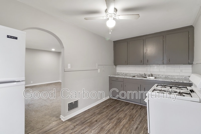 16 Knowlton Ave in Lackawanna, NY - Building Photo