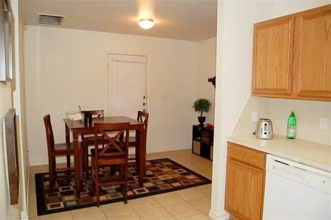 5406 Harvard St in Lubbock, TX - Building Photo - Building Photo