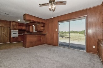 1208 Yellowstone St in Greenville, TX - Building Photo - Building Photo