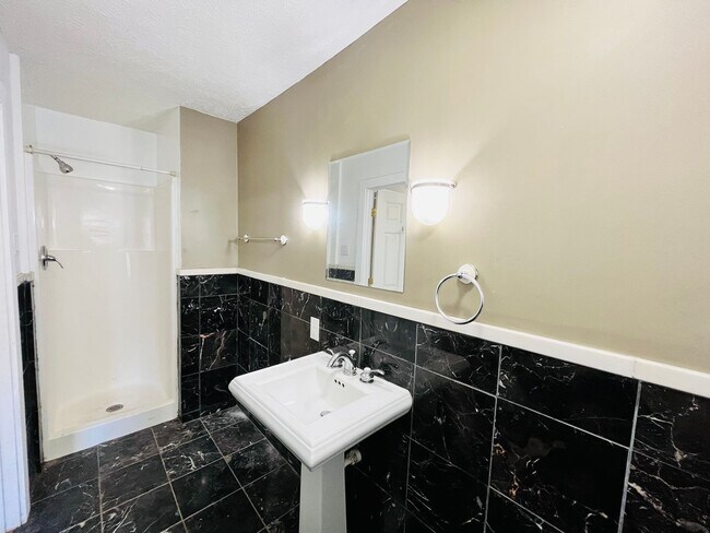 1422 S Lincoln St in Bloomington, IN - Building Photo - Building Photo