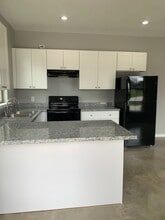 1561 Ham Reid Rd in Lake Charles, LA - Building Photo - Building Photo