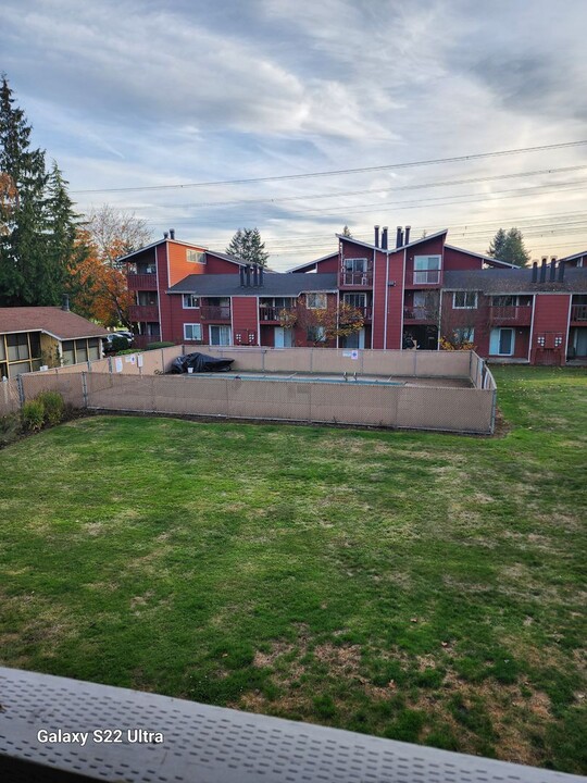 3430 I St NE in Auburn, WA - Building Photo