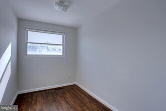 2536 Loyola Northway in Baltimore, MD - Building Photo - Building Photo