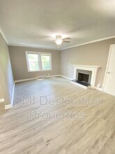 5710 Hadley St in Mission, KS - Building Photo - Building Photo