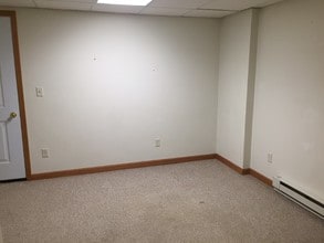 109 E 2nd St, Unit 9 in Prophetstown, IL - Building Photo - Building Photo