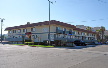 Fairway Townhomes in Hemet, CA - Building Photo - Building Photo