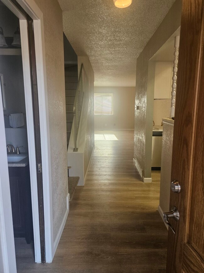 54 Bonnymede Rd in Pueblo, CO - Building Photo - Building Photo