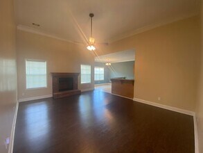 102 Bryce Dr in Warner Robins, GA - Building Photo - Building Photo