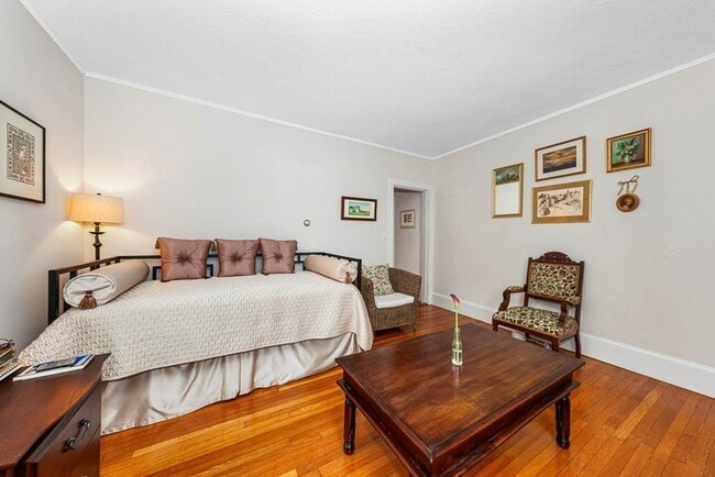 27 Franklin St in Arlington, MA - Building Photo - Building Photo