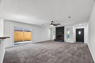 4311 Townes Forest Rd in Friendswood, TX - Building Photo - Building Photo