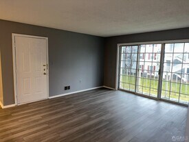 464 Northam Dr in North Brunswick, NJ - Building Photo