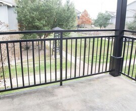 1725 Harvey Mitchell Pkwy S in College Station, TX - Building Photo - Building Photo