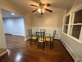 15-13 13th Ave in West Babylon, NY - Building Photo