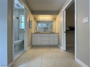 681 19th St SW in Naples, FL - Building Photo - Building Photo