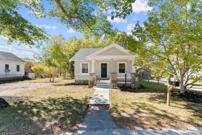 7 Devotion Rd in Scotland, CT - Building Photo - Building Photo