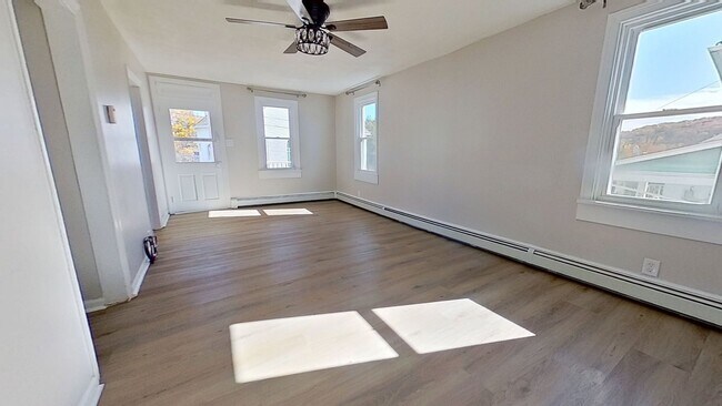 44 High St in Felton, PA - Building Photo - Building Photo