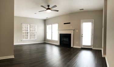 7005 Flying Scotsman Dr in Charlotte, NC - Building Photo - Building Photo