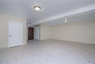 2881 Nostrand Ave in Brooklyn, NY - Building Photo - Building Photo