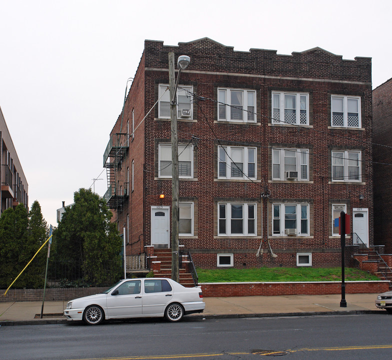 1003 Ave C Apartments in Bayonne, NJ - Building Photo