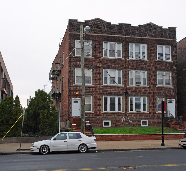 1003 Ave C Apartments