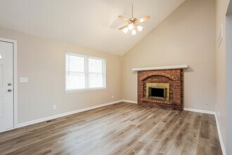 6808 N Mercier St in Kansas City, MO - Building Photo - Building Photo