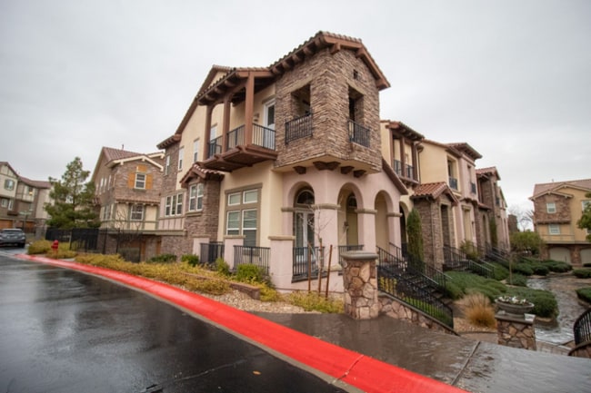 1 Corte Belleza in Henderson, NV - Building Photo - Building Photo